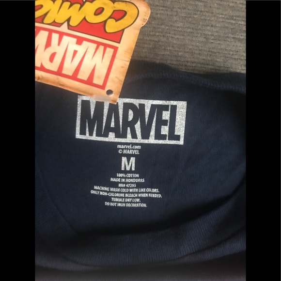 Captain America T-shirt - Picture 2 of 2